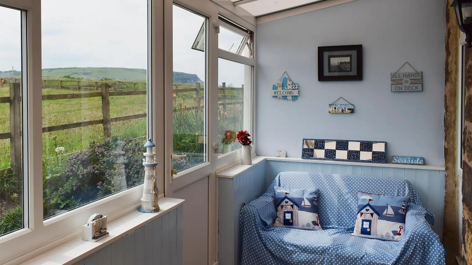 Sea Breeze Cottage 스테이츠 영국