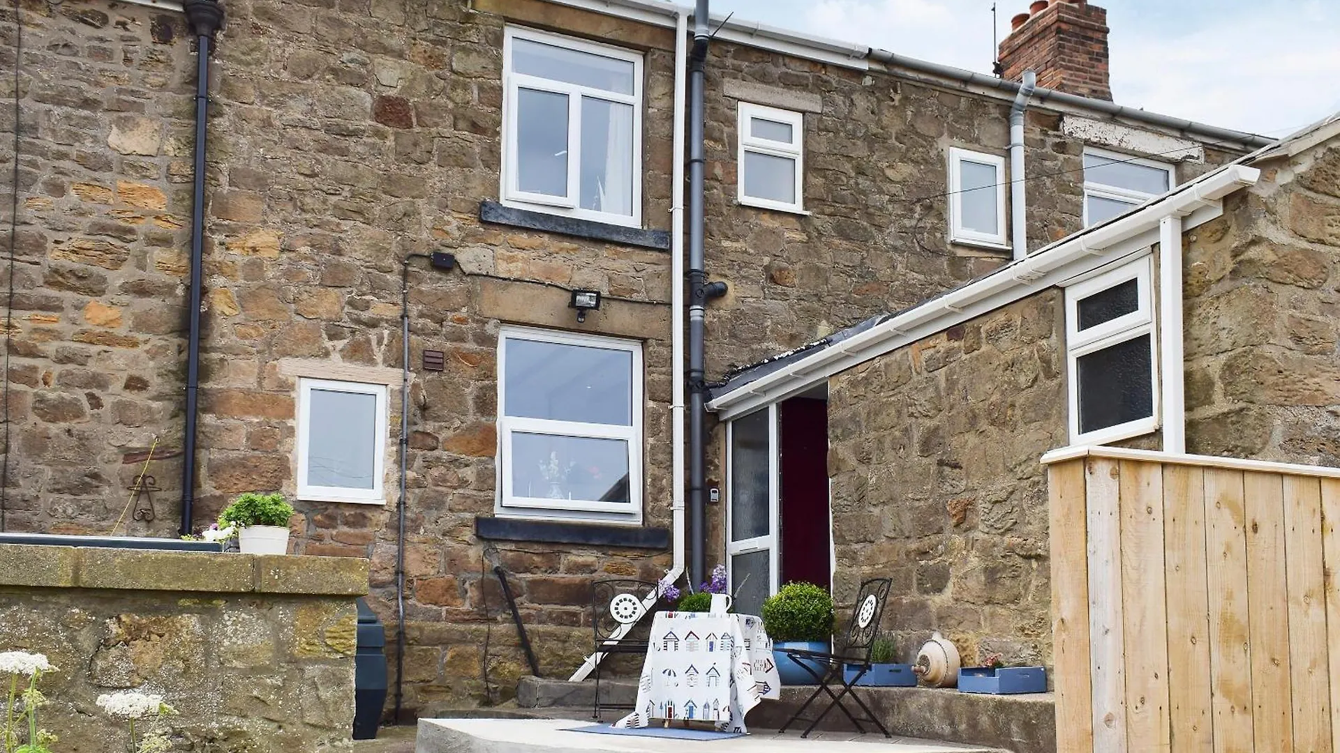 Sea Breeze Cottage 스테이츠 0*,  영국